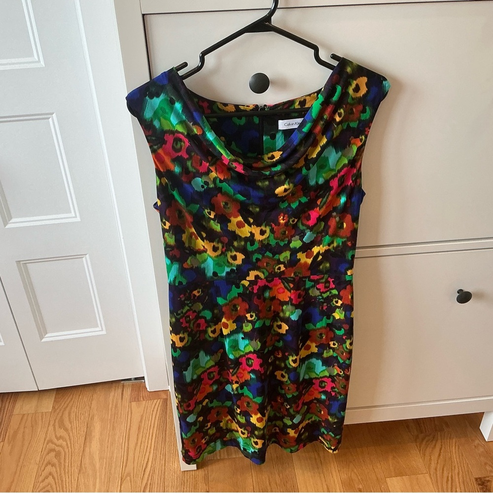 Calvin Klein Green and Red Sheath Dress Cowl Neck Sleeveless
